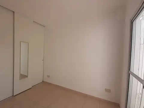 Depto Tipo Casa en Venta de 1 dormitorio