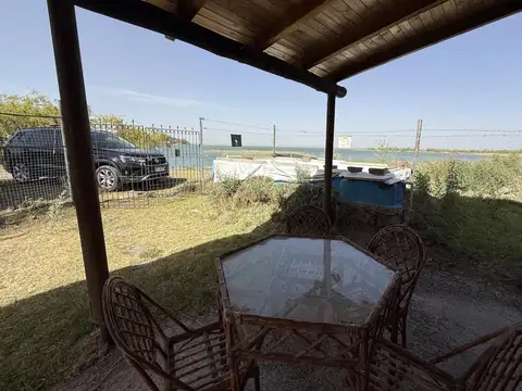 Casa 2 ambientes con 1 baño