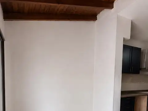 Depto Tipo Casa 4 ambientes con 2 baños
