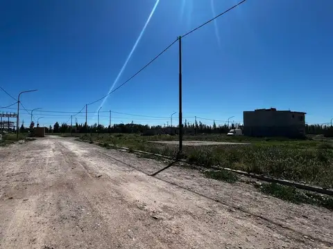 LOTE EN VENTA FERNANDEZ ORO