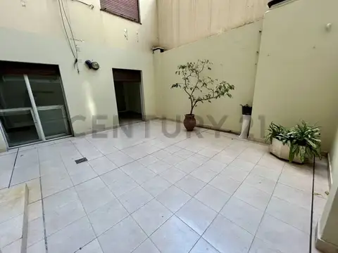 Corrientes 5200, Piso 1