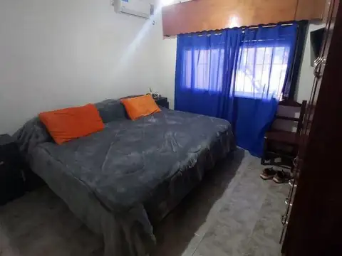 Casa con Departamento en BURZACO. GRAN OPORTUNIDAD