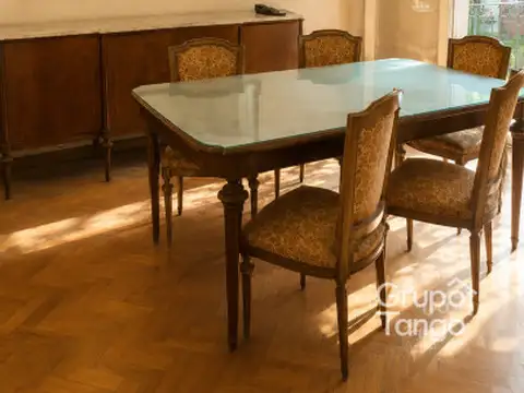 Av. Hipólito Yrigoyen 3500 , Piso 1