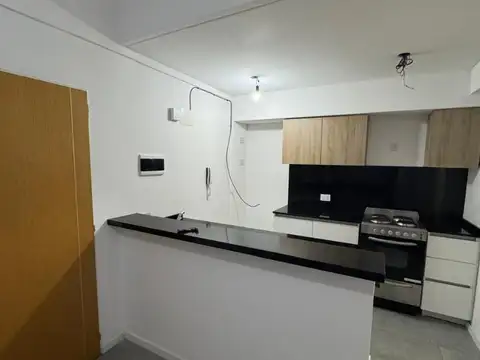 EXCELENTE DEPTO 2 AMB NUEVO C/DOS BAÑOS EN BANFIELD!