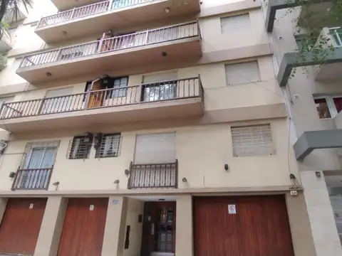 Venta departamento 1 ambiente amplio con patio