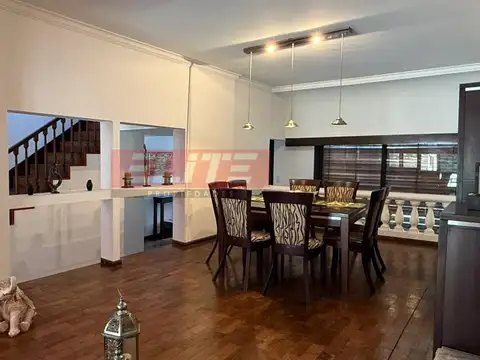 Casa 4 ambientes con 3 baños