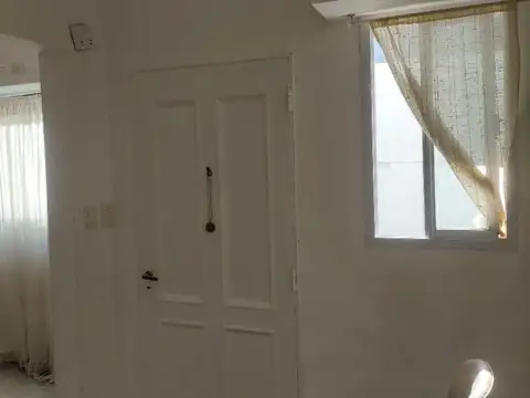 Depto Tipo Casa en Alquiler de 2 dormitorios