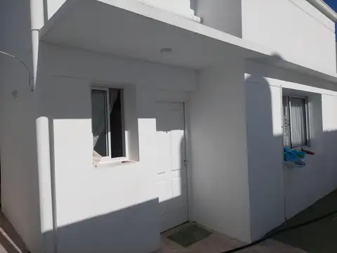 Depto Tipo Casa en Alquiler en Moron, USD 1.000