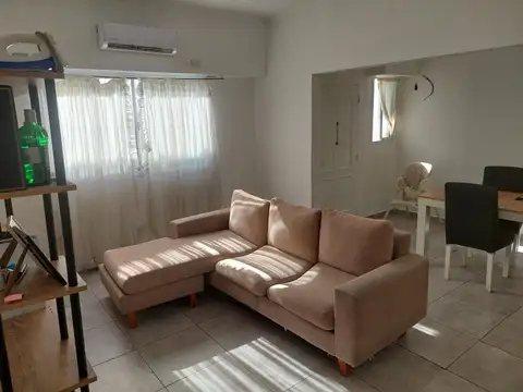 Yatay 300, Piso PB