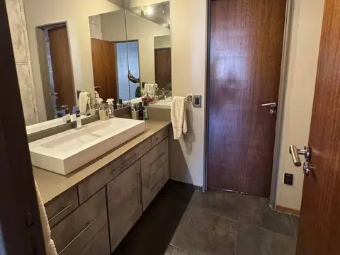 Casa en Venta en Sección 5 Residencial Sur, USD 390.000