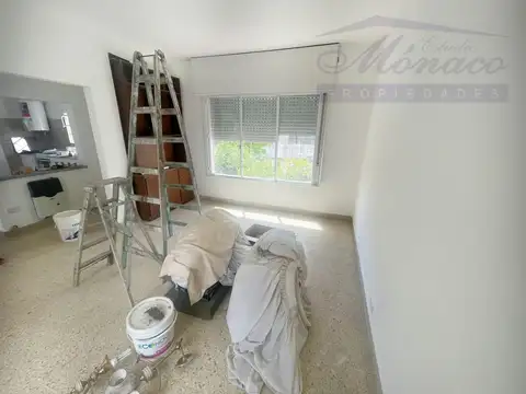 Depto Tipo Casa en Alquiler de 3 ambientes