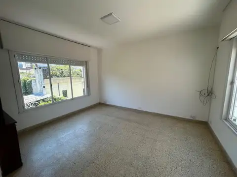 Depto Tipo Casa en Alquiler de 2 dormitorios