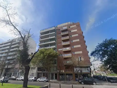 Avenida Ruiz Huidobro e/ Lugones y Miller