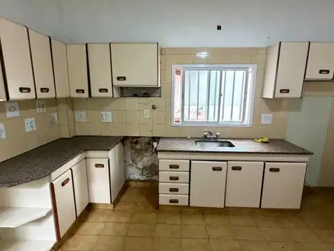 Depto Tipo Casa en Venta 61 años