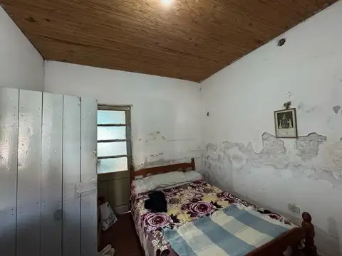 Casa 4 ambientes con 1 baño