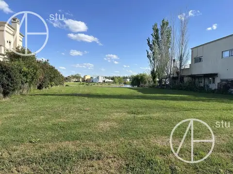 Terreno en Venta de 952,0 m2