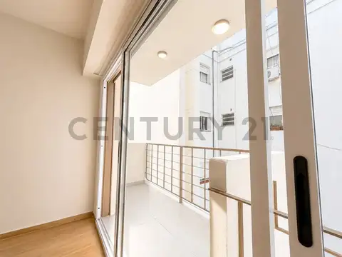 Venta 2 ambientes c/ balcon - reciclado a nuevo - Bajo Belgrano