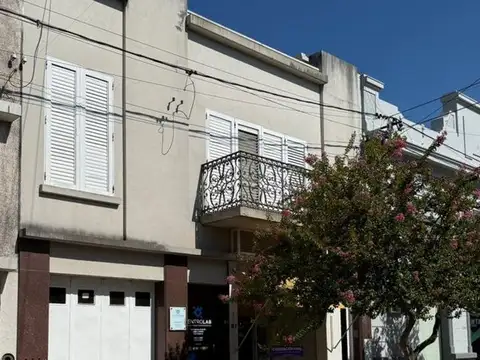 Venta PH Planta Alta - Zona microcentro