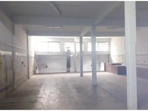 Galpon en Venta en Mataderos, USD 800.000