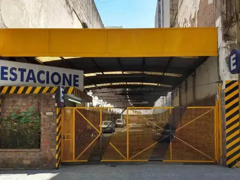 Galpon en Venta 9  mts Frente