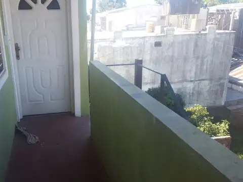 Departamento en Alquiler en Villa de Mayo, $ 480.000