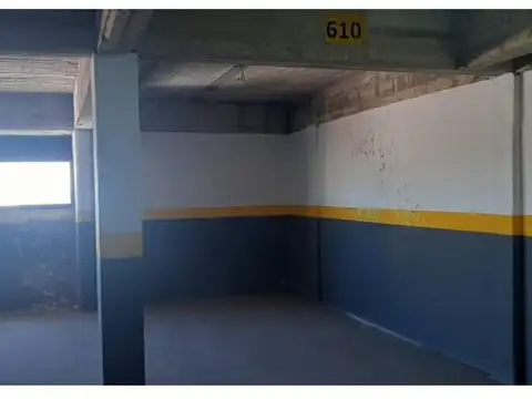 calle 14 674 , Piso 1