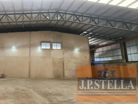 Galpón Comercial 1117 m² a estrenar c/ Local, Oficinas, Baños y Vestuarios - Moron