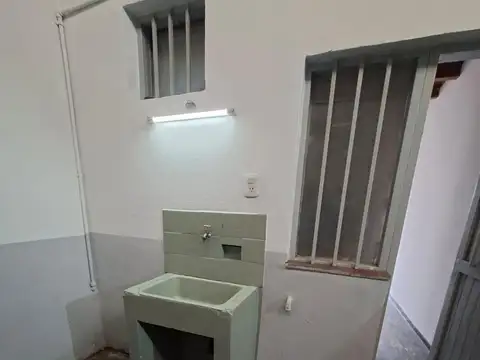 Local en Alquiler en Villa Nueva de Guaymallen, $ 900.000