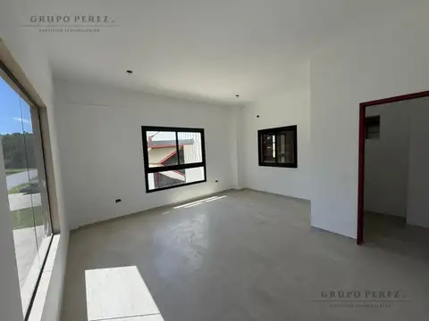 Galpón / Deposito 1.400 m² en Parque Industrial Plátanos -  Berazategui - ALQUILER