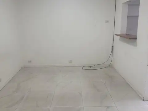 Monoambiente al Contrafrente en Balvanera - Excelente Estado