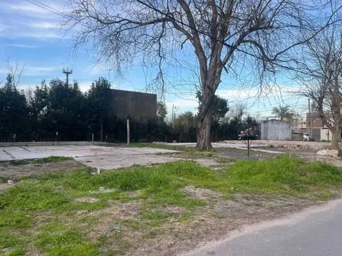 LOTE - TERRENO EN VENTA EN ESQUINA - 486 Y 11 - GONNET - 698M2