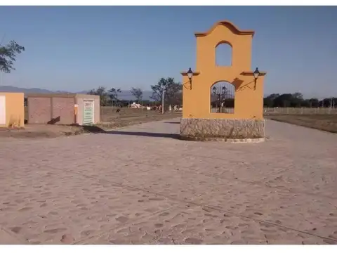 Terreno en R.N.51 y Acceso a El Encon