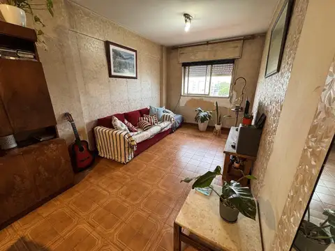 Departamento de 4 ambientes excelente ubicacion