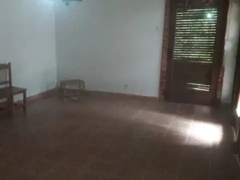 VENTA – GRAN CASA QUINTA A REFACCIONAR – OPORTUNIDAD DE INVERSIÓN