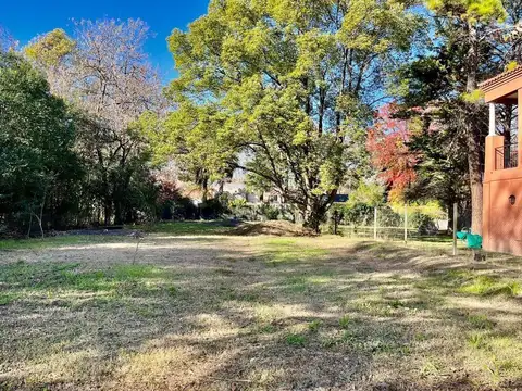 Terreno en Venta 20  mts Frente