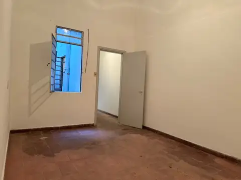 Local en Venta 74 años