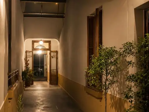 Depto Tipo Casa en Venta 80 años