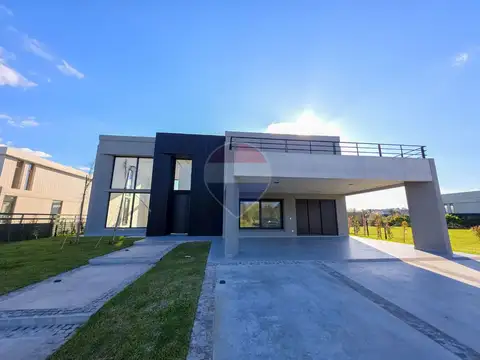Casa en Venta en Countries y Barrios Cerrados en Rincón de Milberg, USD 1.650.000
