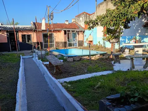 Casa 3 ambientes con 1 baño