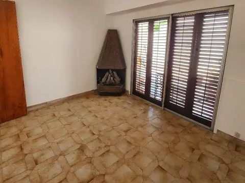 Depto Tipo Casa en Venta de 4 dormitorios