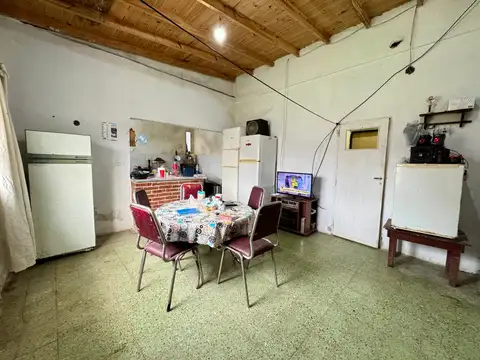 Casa 3 ambientes con 1 baño