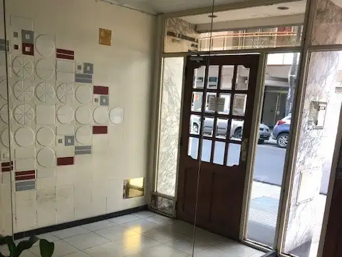 Mario Bravo 200, Piso 7