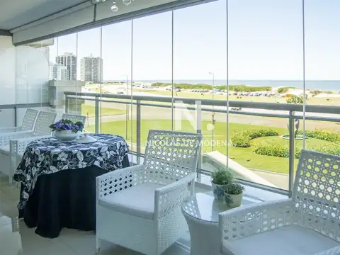 Departamento 4 ambientes con 4 baños