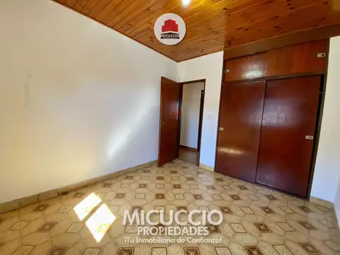 Casa en Alquiler Comercial | Colectora Este  N°207, a metros de la entrada de Escobar
