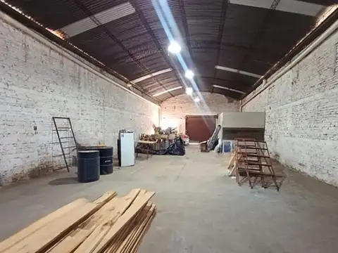 VENTA GALPÓN PARABÓLICO CON BAÑO Y OFICINA