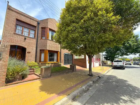 Venta de Casa Semicéntrica Tandil