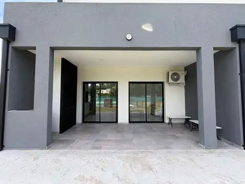 VENTA DUPLEX 4 AMB CARDALES VILLAGE PILETA FINANC