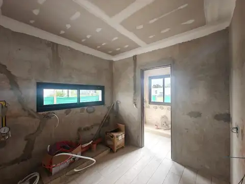 Casa en Venta en Pilar Del Este - Santa Elisa, USD 200.000