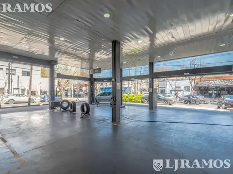 Excelente Local en San Isidro