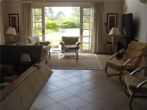 Muy buena propiedad muy cómoda en Jardines de Córdoba